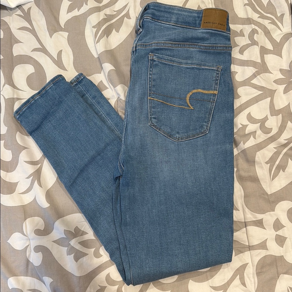 American Eagle Women's Blue Jeans